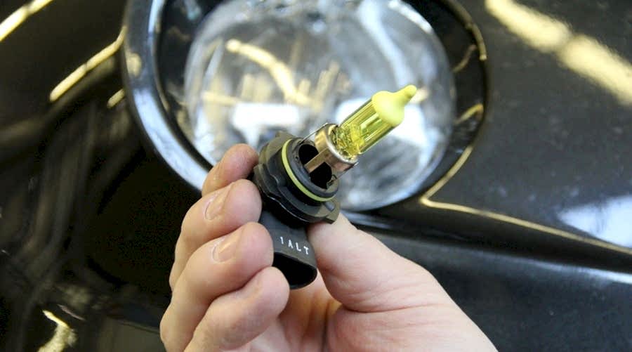 Замена лампочек галоген, ксенон Замена лампочек галоген, ксенон